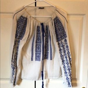 Velvet by Graham and Spencer peasant blouse